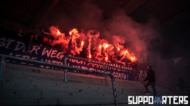 Paderborn mit Pyroshow in Aue!