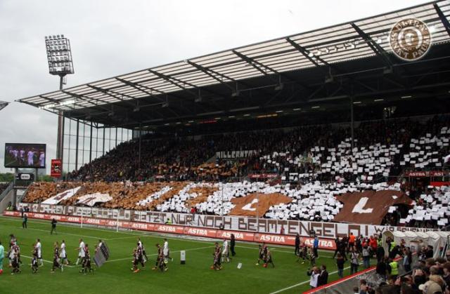 St. Pauli Choreo gegen Aue