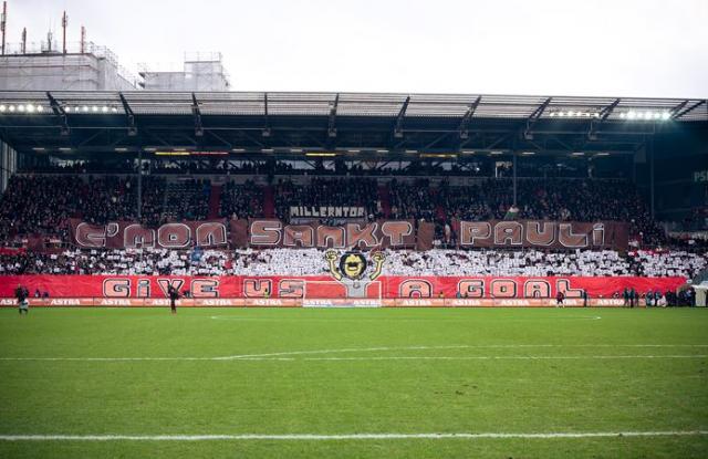 St. Pauli Choreo gegen Cottbus