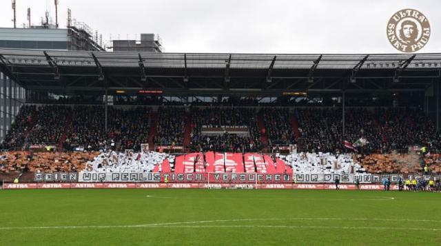 St. Pauli Choreo gegen den FSV Frankfurt