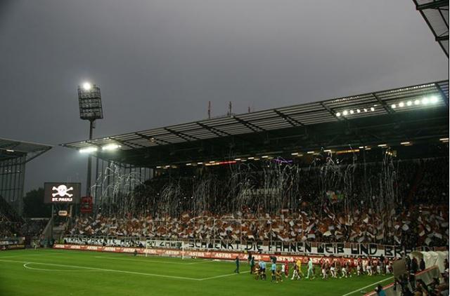 St. Pauli Choreo gegen Paderborn
