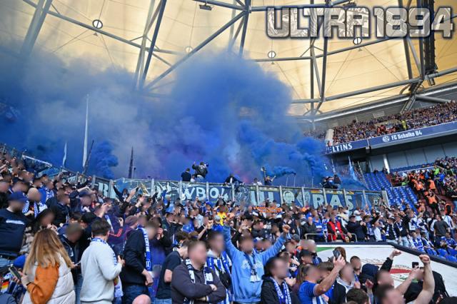Karlsruhe zündet auf Schalke