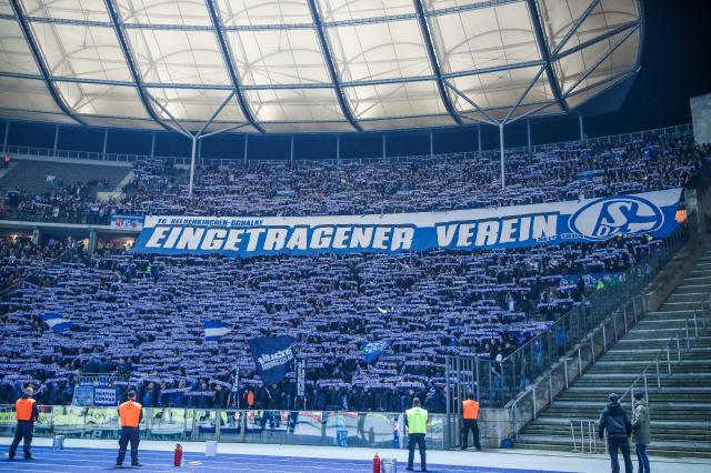 Schalke mit Schalparade in Berlin
