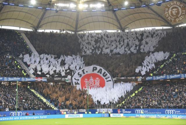 St. Pauli Choreo beim HSV