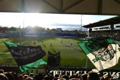 Foto Stadion an der Lohmühle