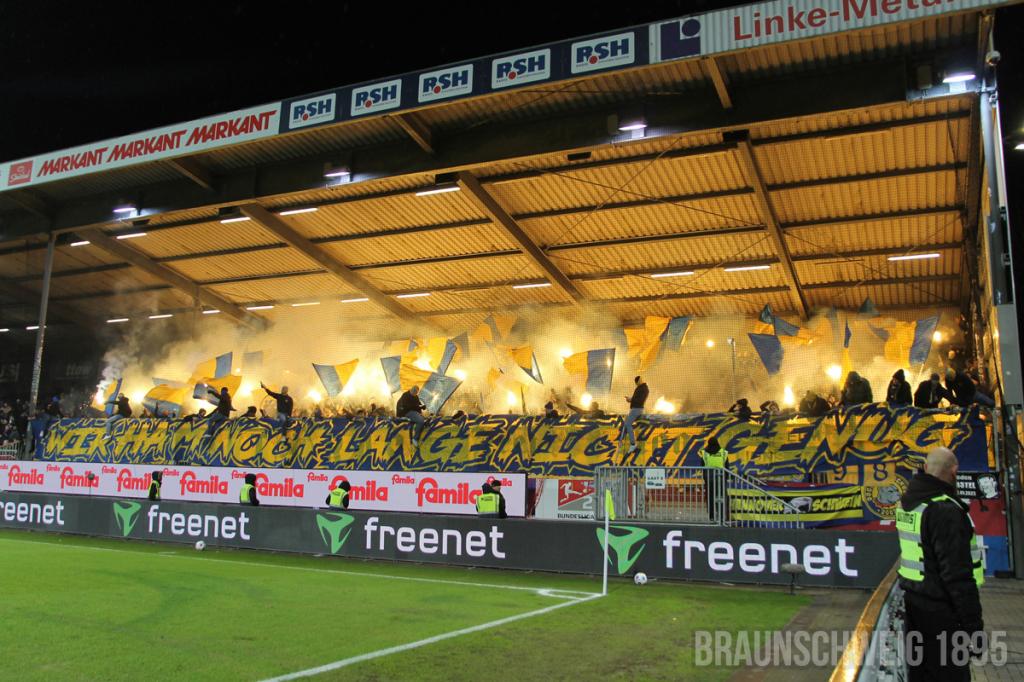 Braunschweig Pyro in Kiel - Eintracht Braunschweig | Pyroshow