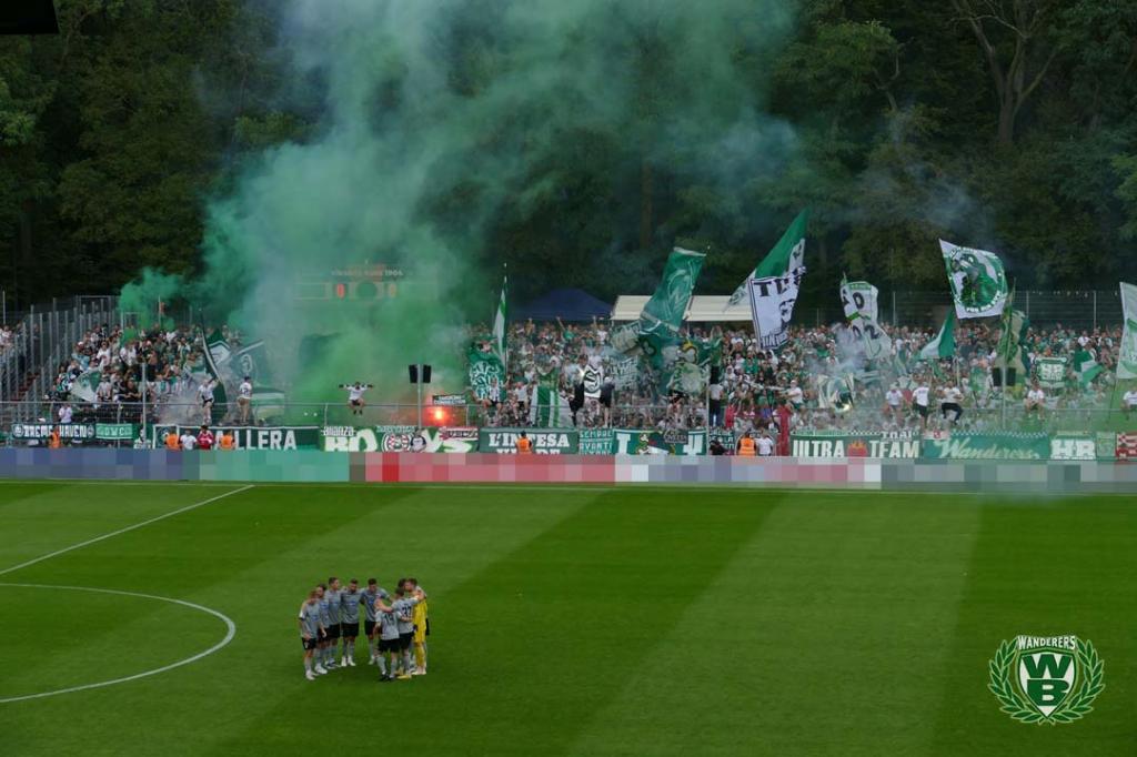 Werder Bremen zündet bei Viktoria Köln - Werder Bremen | Pyroshow