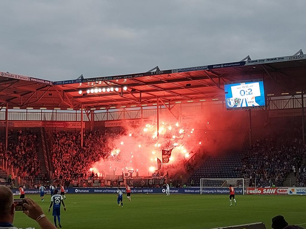 Hannover zündet in Magdeburg - Hannover 96 | Pyroshow