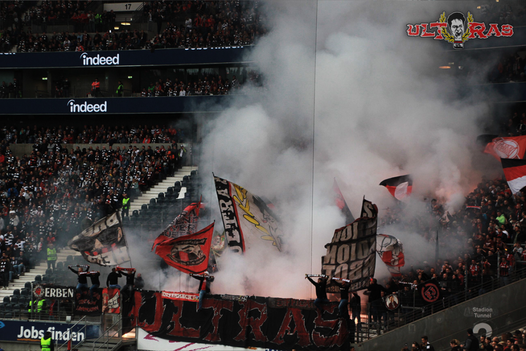 Leverkusen zündet in Frankfurt - Bayer 04 Leverkusen | Pyroshow