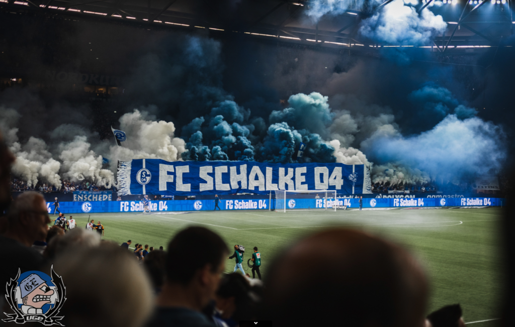 Schalke zündet gegen Magdeburg - FC Schalke 04 e.V. | Pyroshow